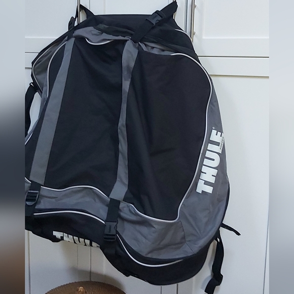 Thule 846 Quest rooftop cargo bag - Picture 3 of 5